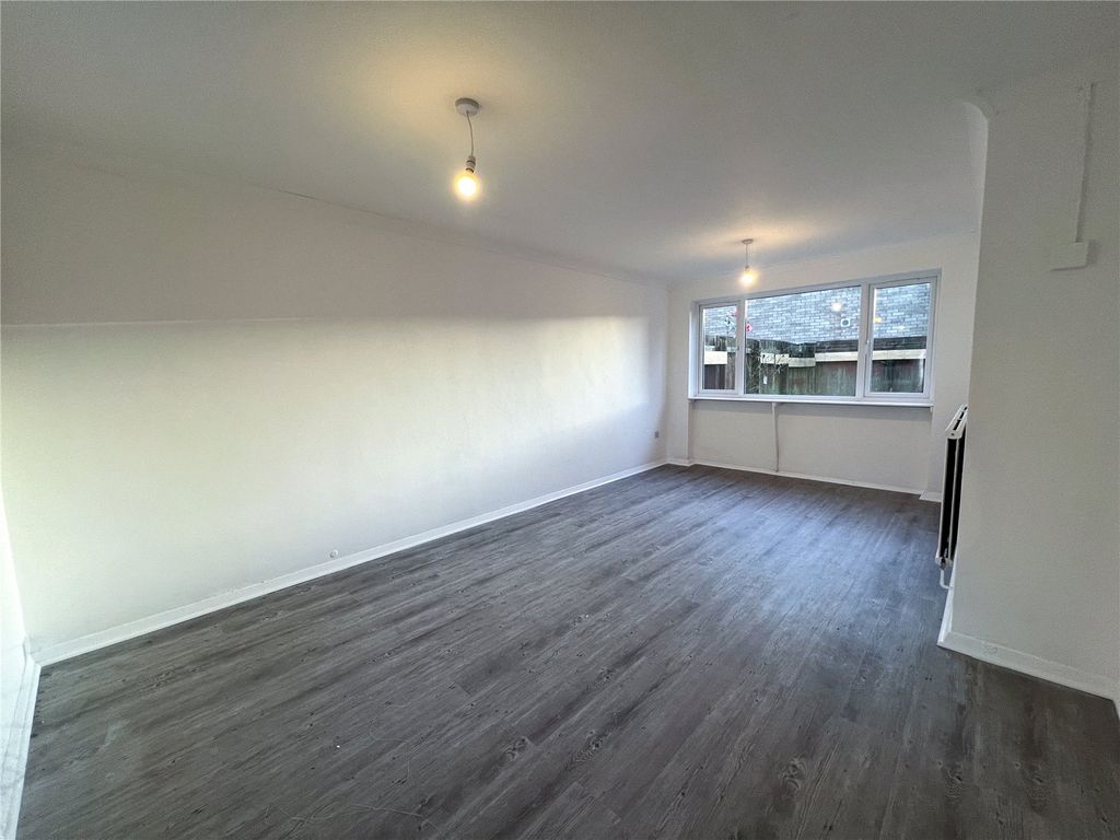 Property photo 2 of 9 Picture No. 01