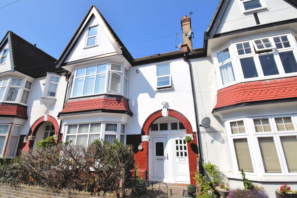 Property photo 1 of 6