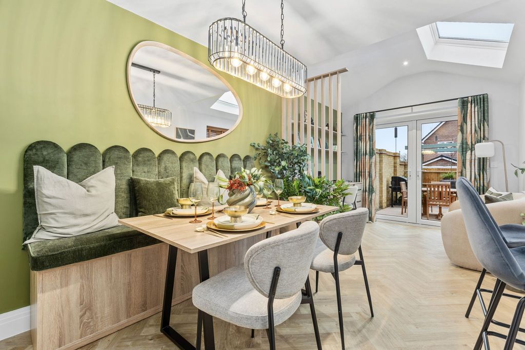 Property photo 2 of 21