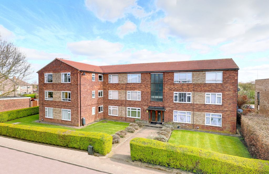 Property photo 1 of 9