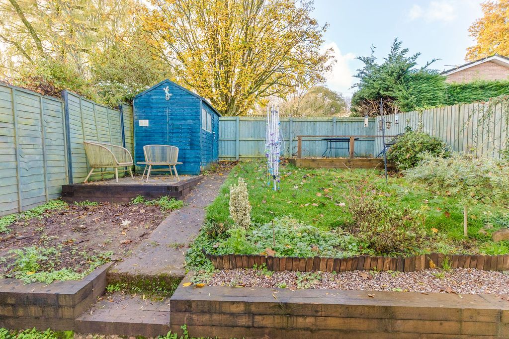 Property photo 2 of 20