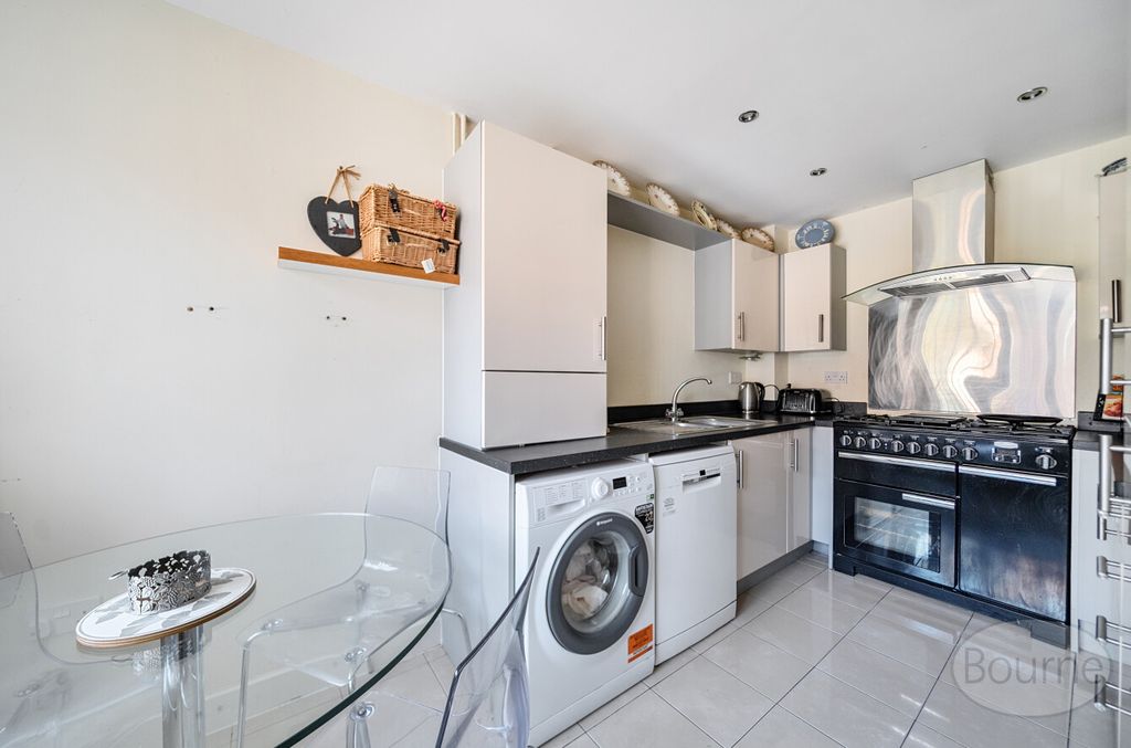 Property photo 3 of 16 58200Adb-Fa16-457...