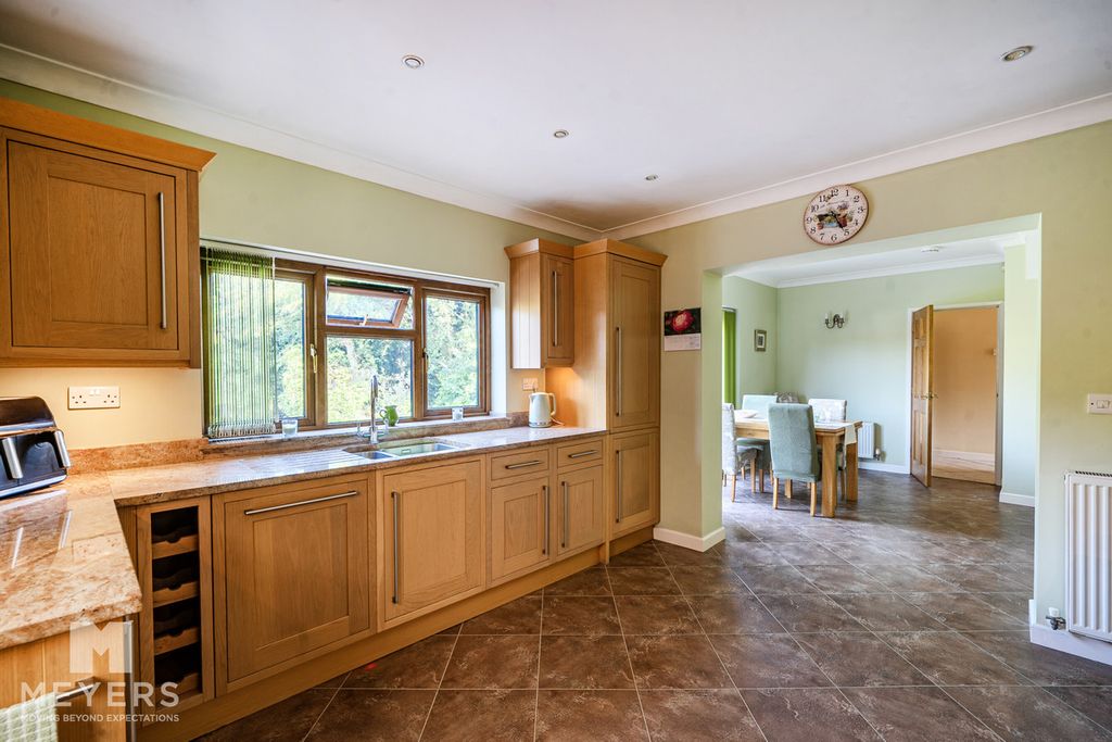 Property photo 1 of 26