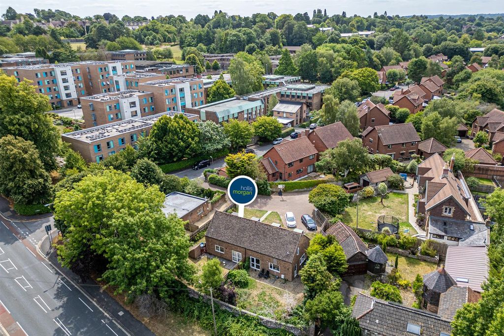 Property photo 3 of 27 4 Home Farm, Shaplands, Stoke Bishop, Bristol Bs9