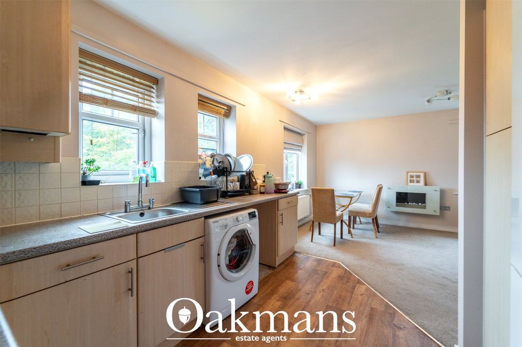 Property photo 3 of 21 Picture No. 15