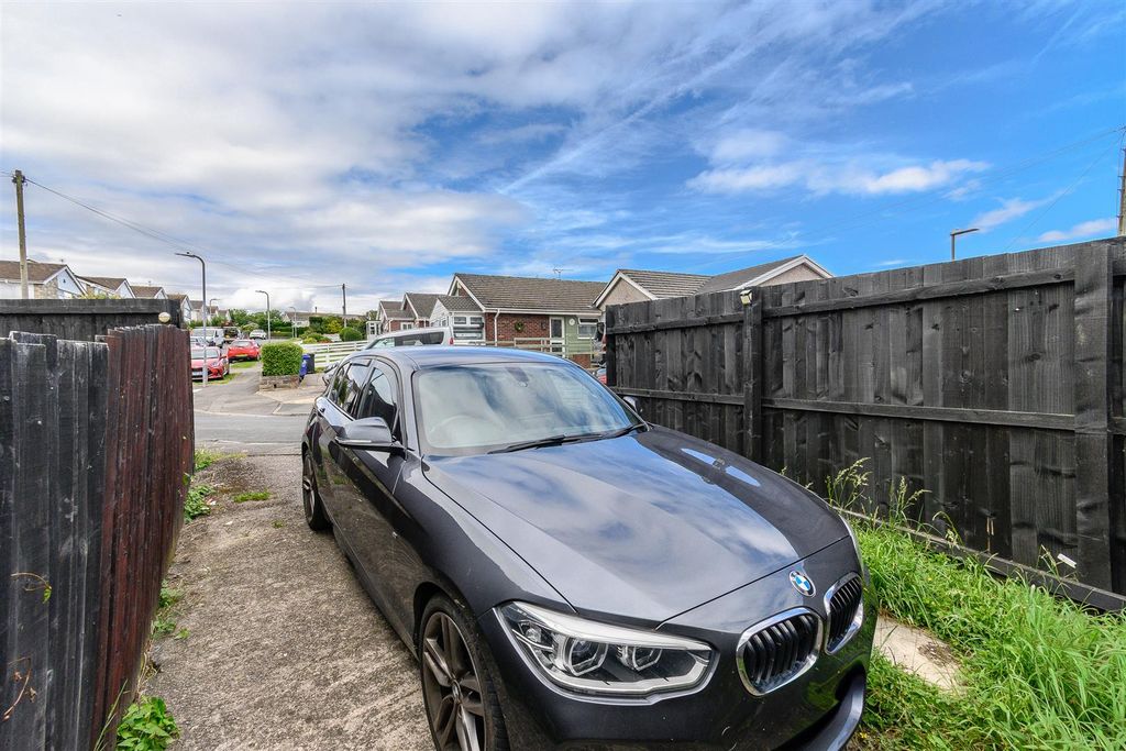 Additional image 12 of 2 bed flat for saleLaburnum Close, Barry CF62