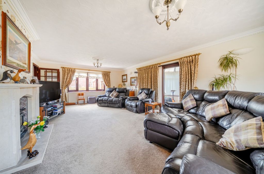 Property photo 2 of 30 1457033-10-69Fdbae9E8A44