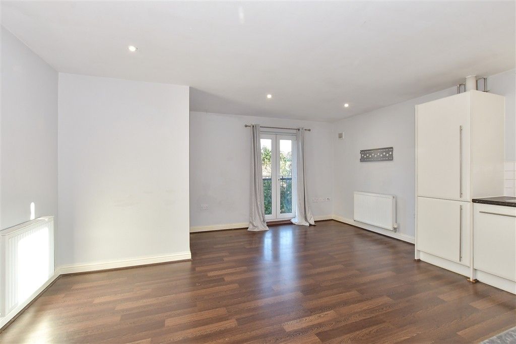 Property photo 3 of 11 Lounge/Kitchen/ Diner