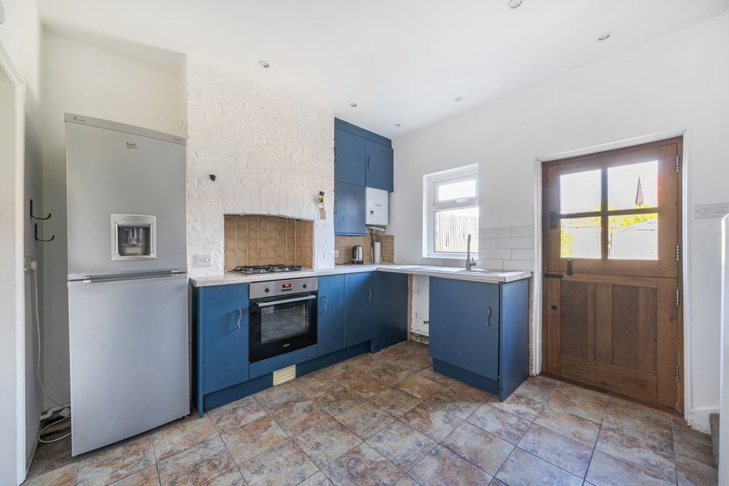 Property photo 3 of 16 1446202-3-69E7B2B...