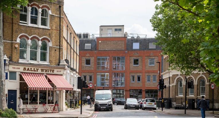 Property photo 2 of 8 External Gateway.Png