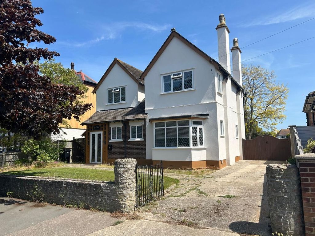 Additional image 22 of 4 bed detached house for saleSouthcliff Park, Clacton-On-Sea CO15