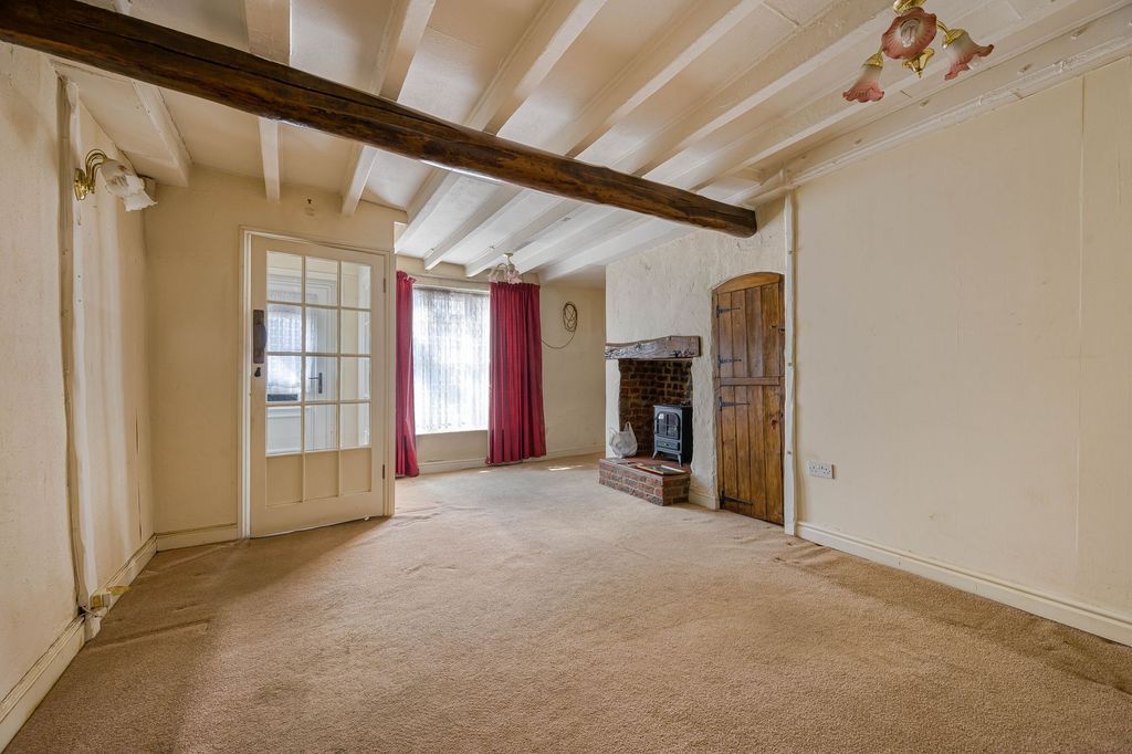 Property photo 3 of 24