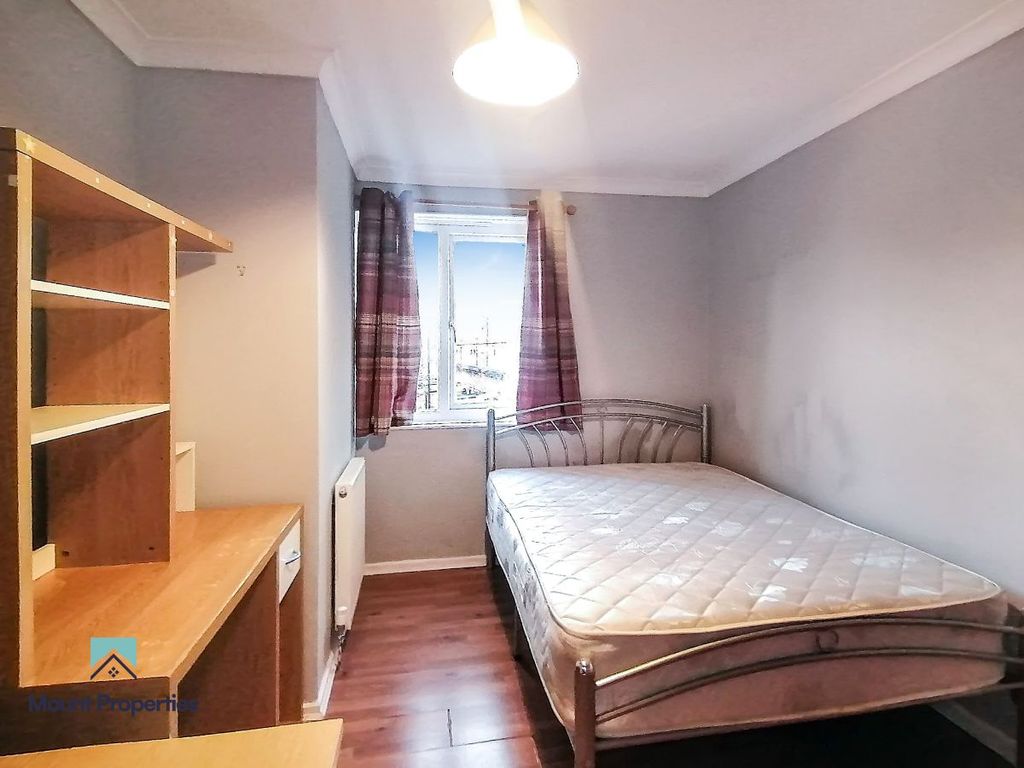 Property photo 3 of 6