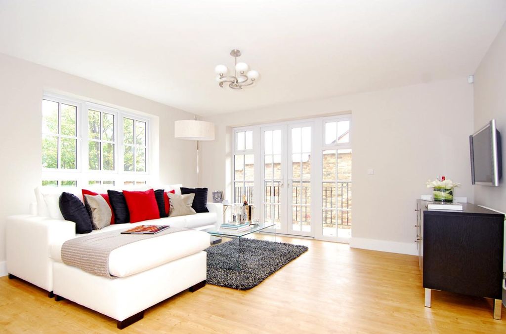 Property photo 3 of 7