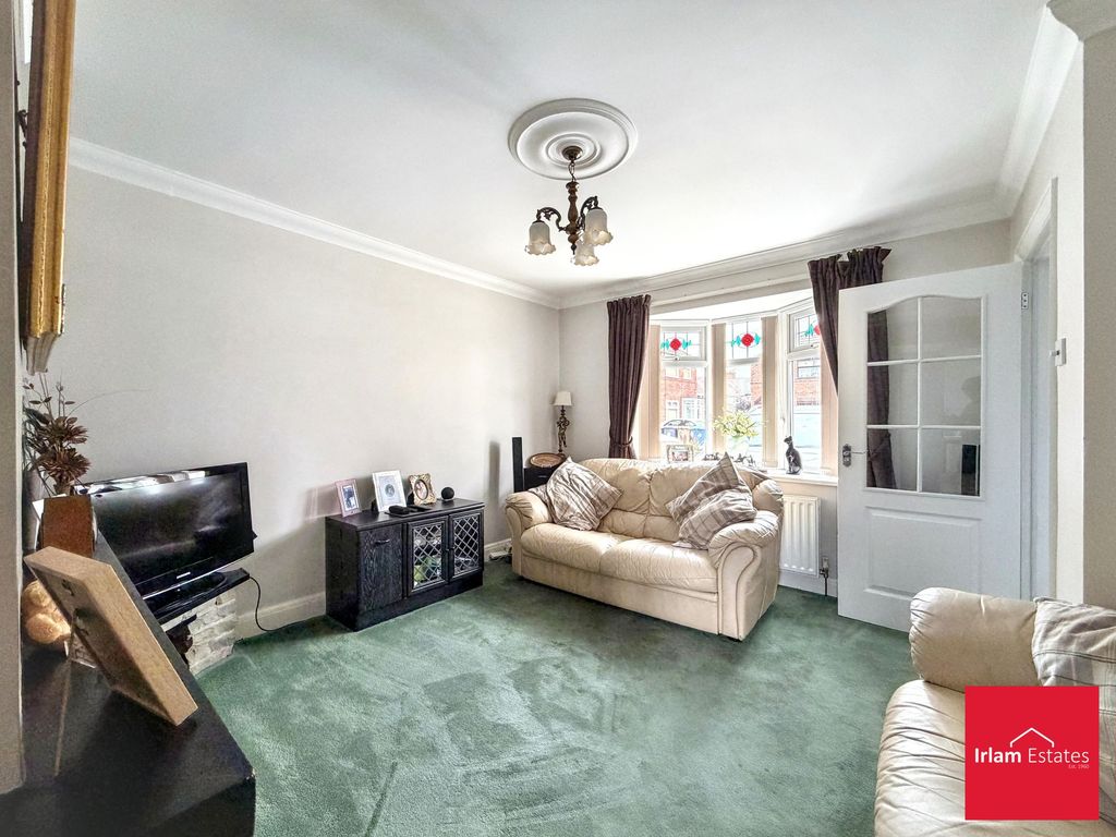 Property photo 2 of 21