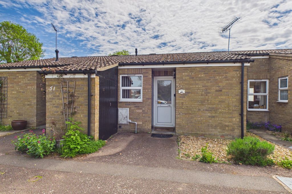 Property photo 1 of 12 Cam02519G0-Pr0433-Still013