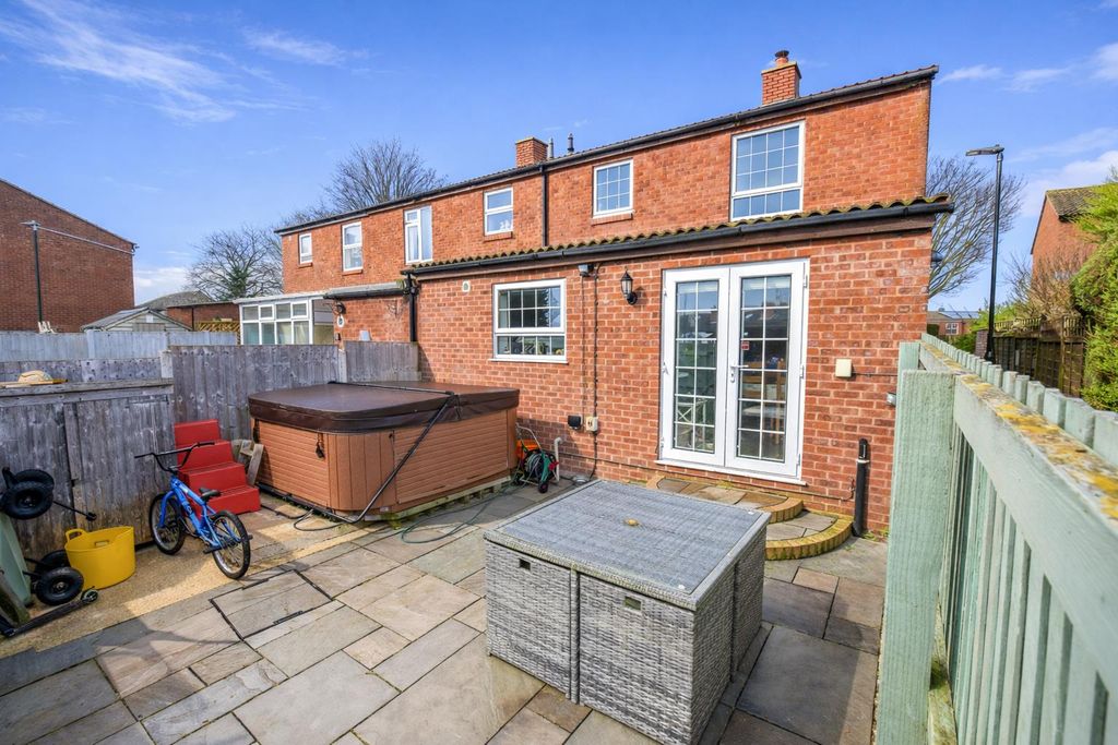 Property photo 3 of 16 10 Jubilee Back.Png