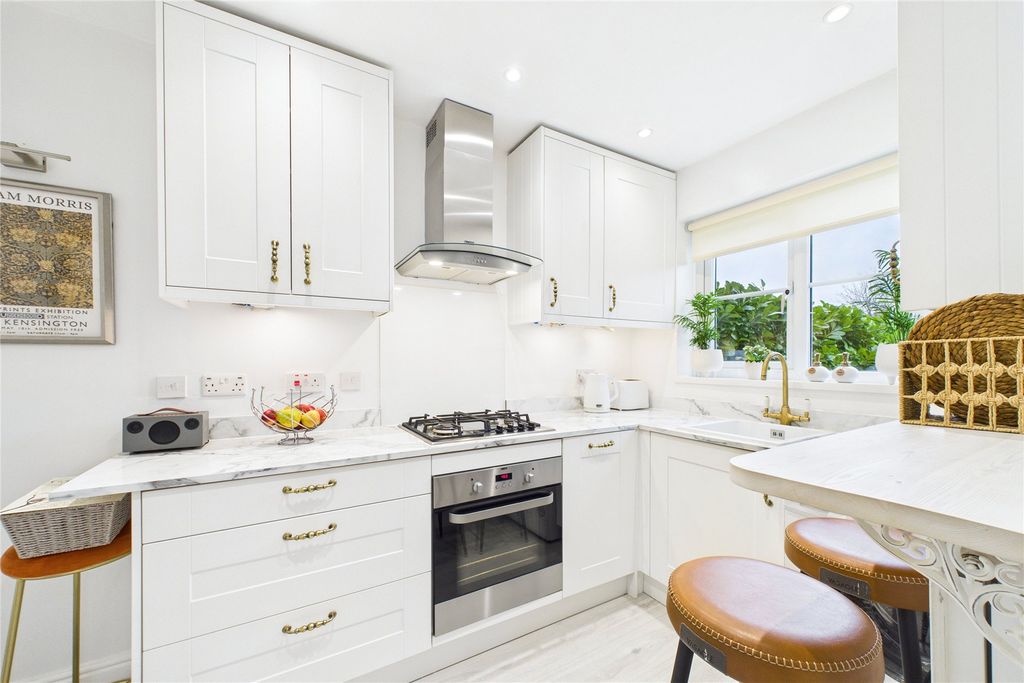 Property photo 2 of 8 Picture No. 06