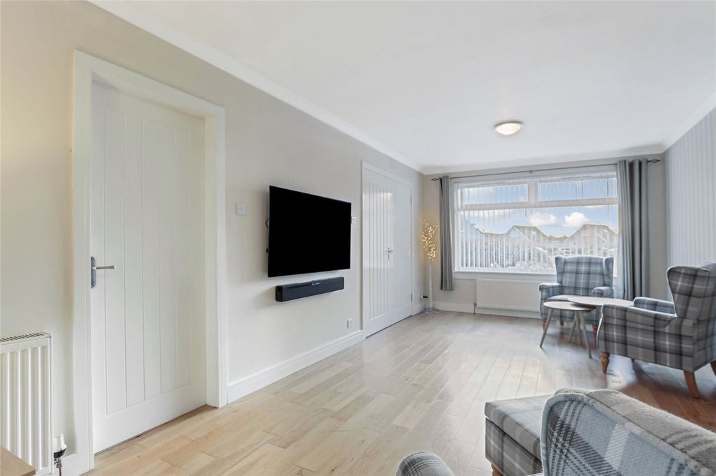 Property photo 2 of 22 Picture No. 07