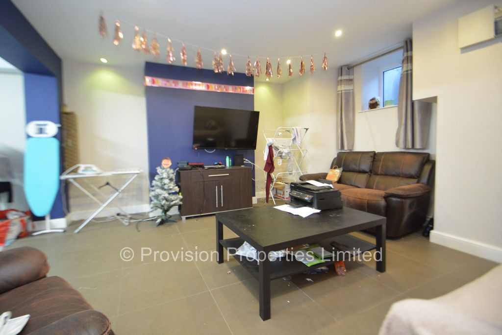 Property photo 1 of 17 Photo