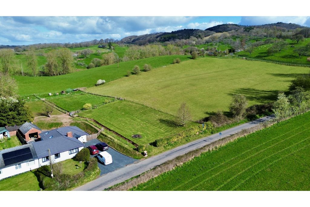 Property photo 1 of 24