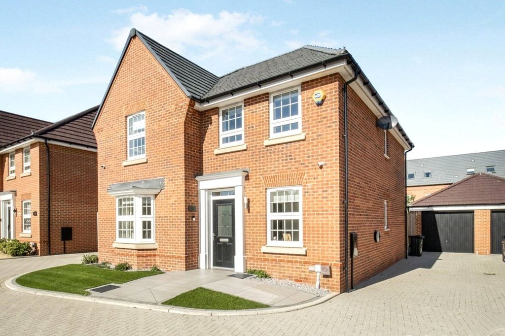 Property photo 1 of 10 Picture No. 13