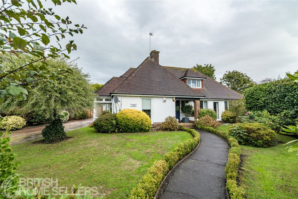 Property photo 1 of 21 Picture No. 09