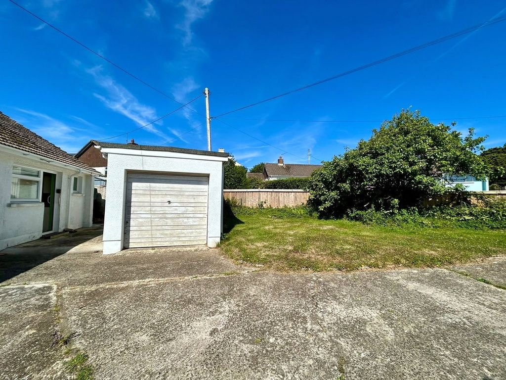 Property photo 2 of 12 Picture No. 38