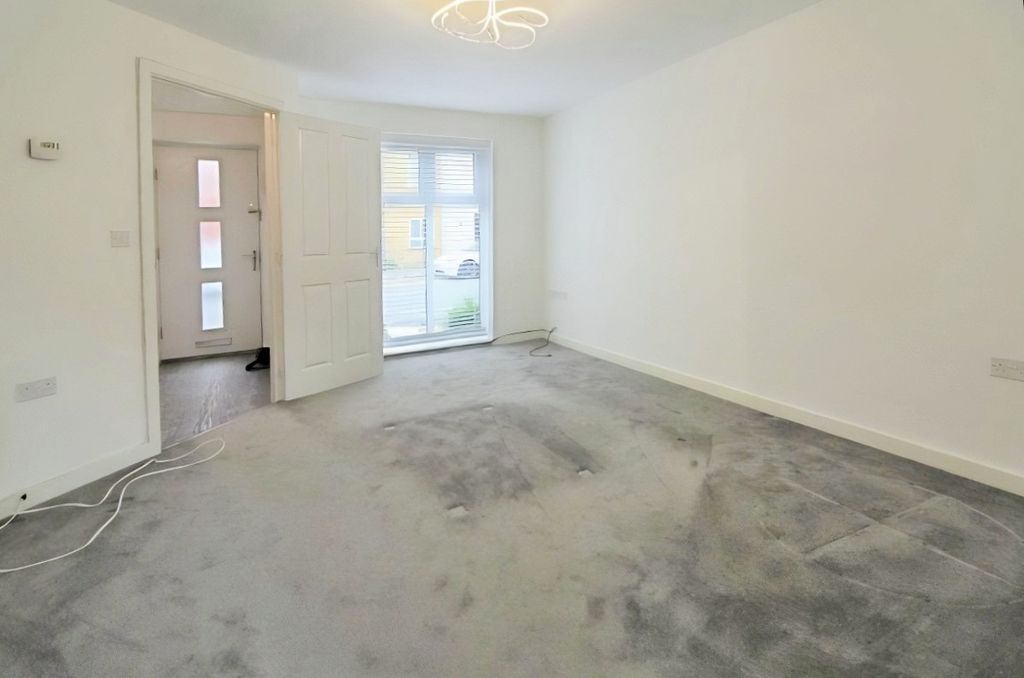 Property photo 3 of 13 Living Room