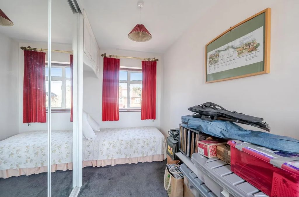 Property photo 3 of 13 Gallery