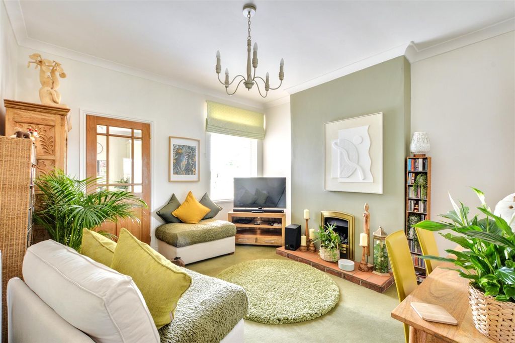 Property photo 2 of 19 Dining Room_2.Jpeg