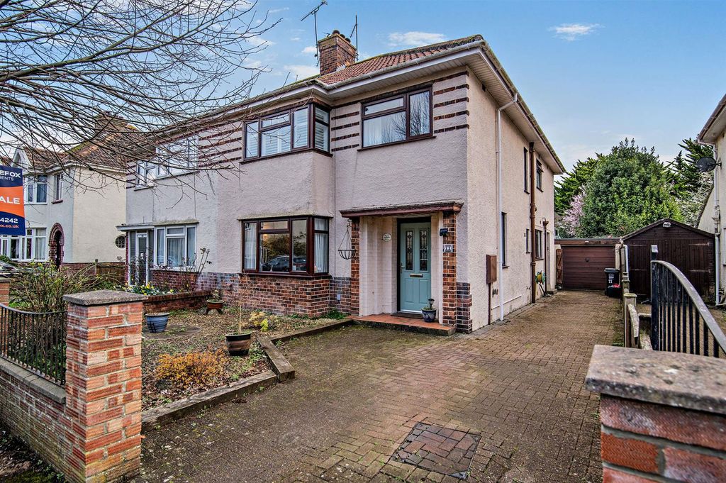 Property photo 1 of 20