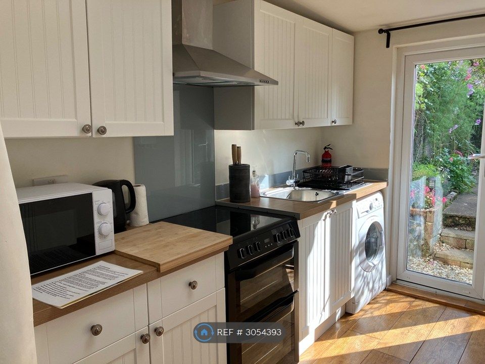 Property photo 2 of 16 Kitchen