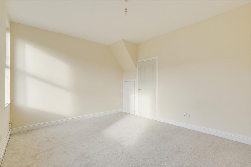 Property photo 3 of 16 02.Jpg