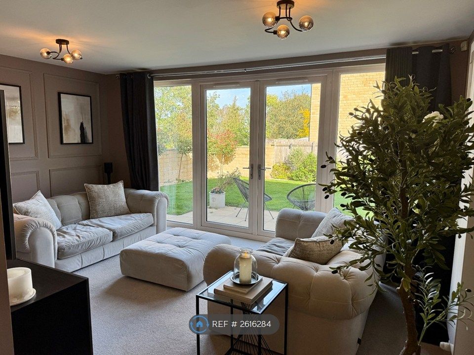 Property photo 2 of 25