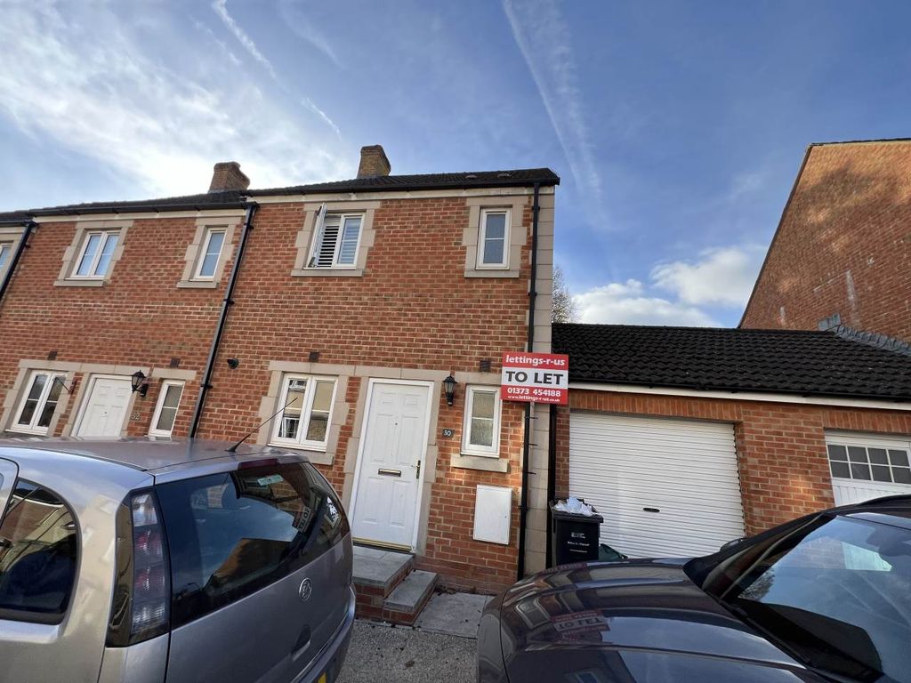 Property photo 1 of 9 Front