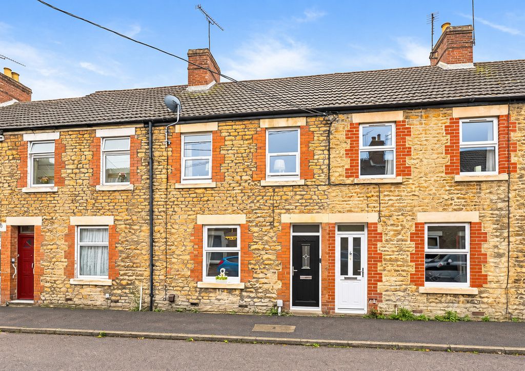 Property photo 1 of 19