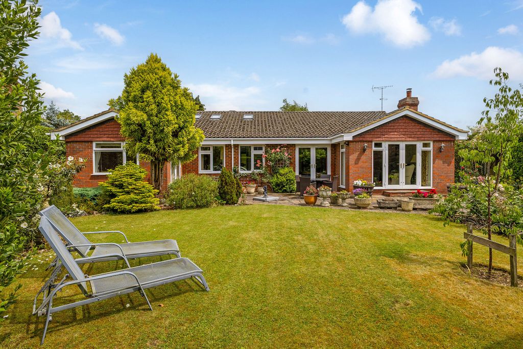 Property photo 2 of 27