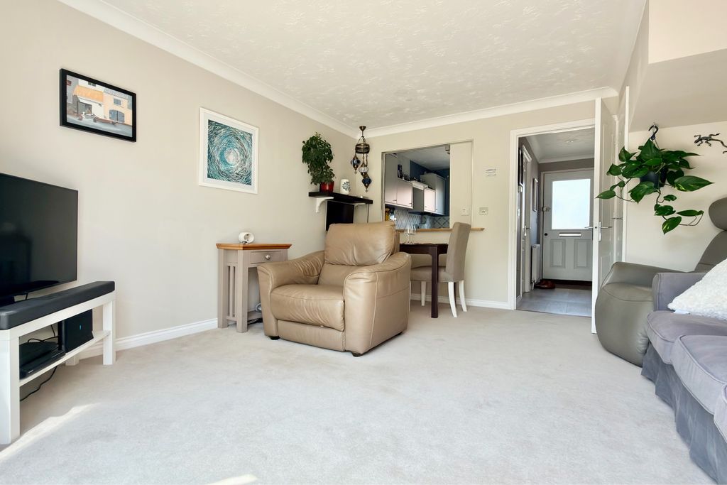Property photo 3 of 19 Photograph