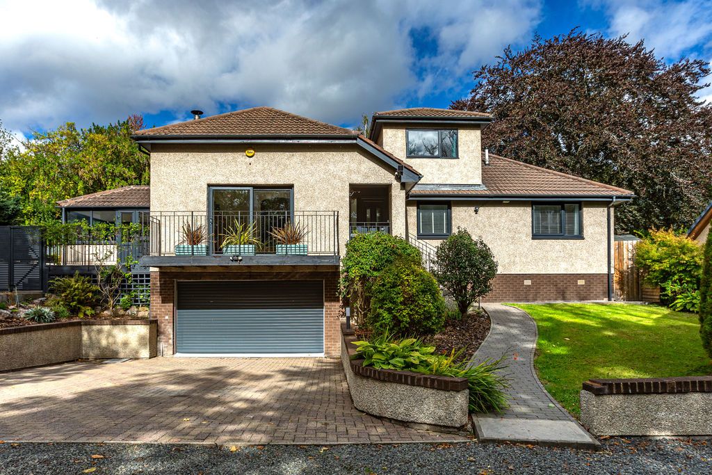 Property photo 1 of 45 Callyn, Langhaugh Lane, Galashiels
