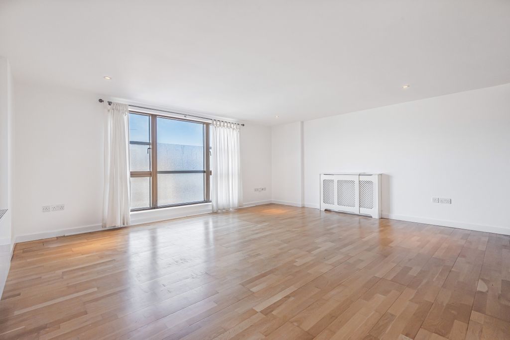 Property photo 3 of 7 582316 (3)