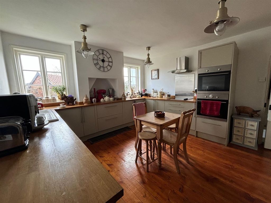 Property photo 3 of 14 Img_3360.Jpg
