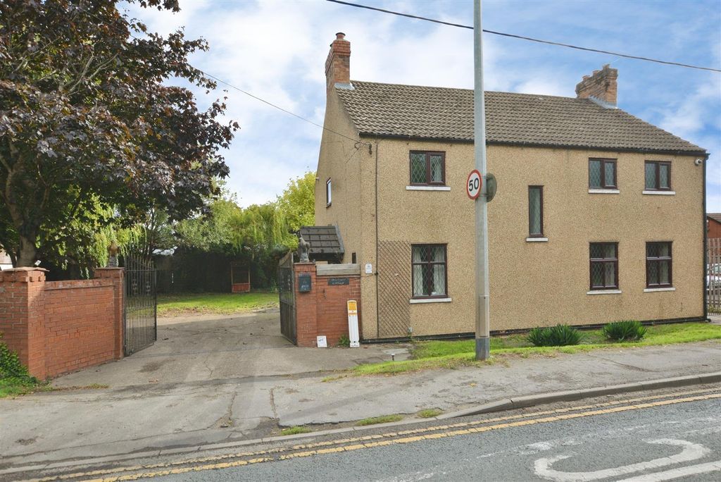 Property photo 1 of 30