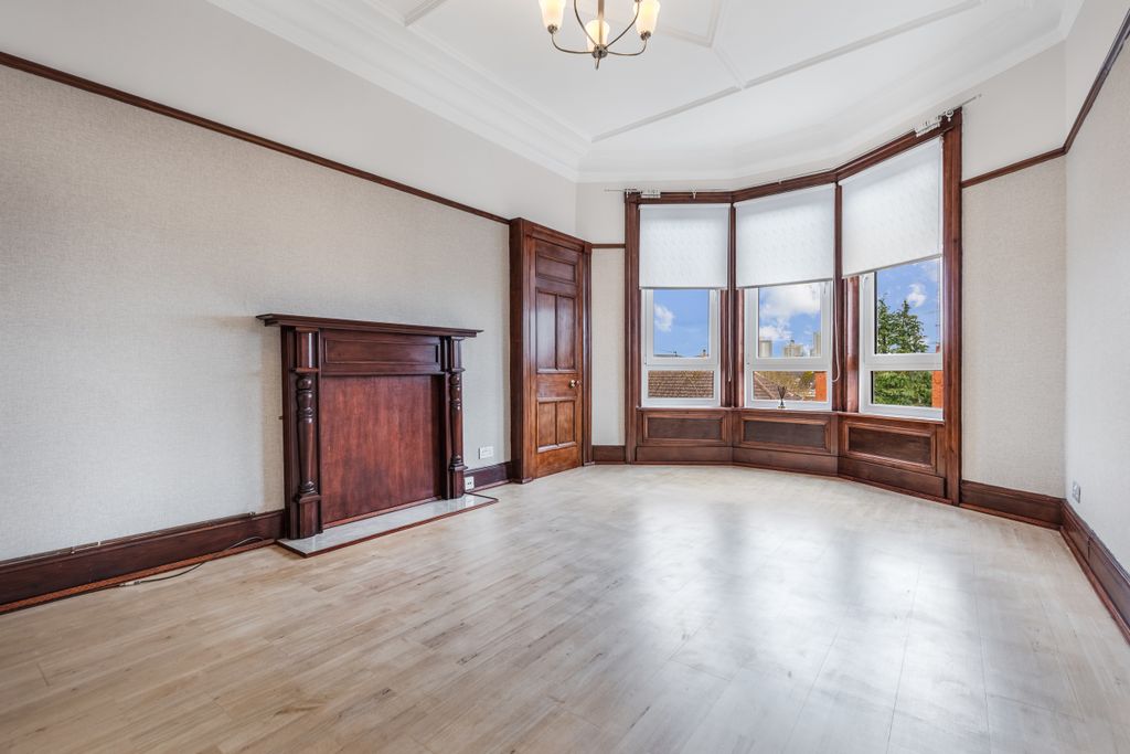 Property photo 3 of 26