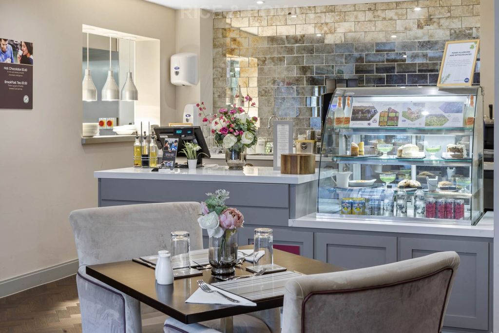 Property photo 3 of 5