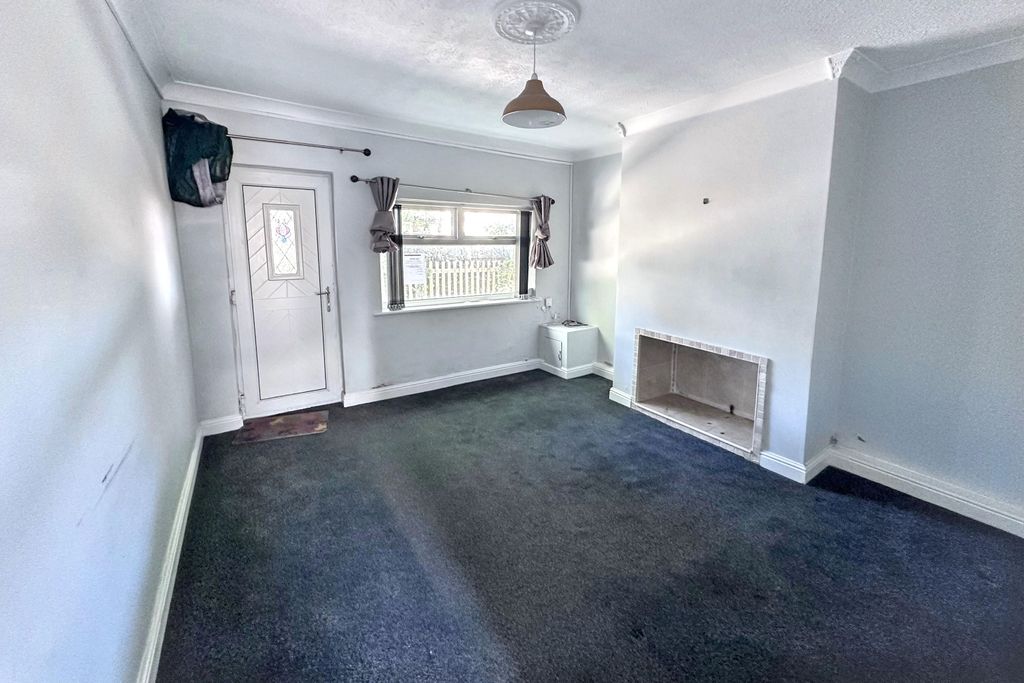 Property photo 2 of 15 23 Rhodes Cottages, Clowne, Chesterfield, Derbyshire, S43 4Lz
