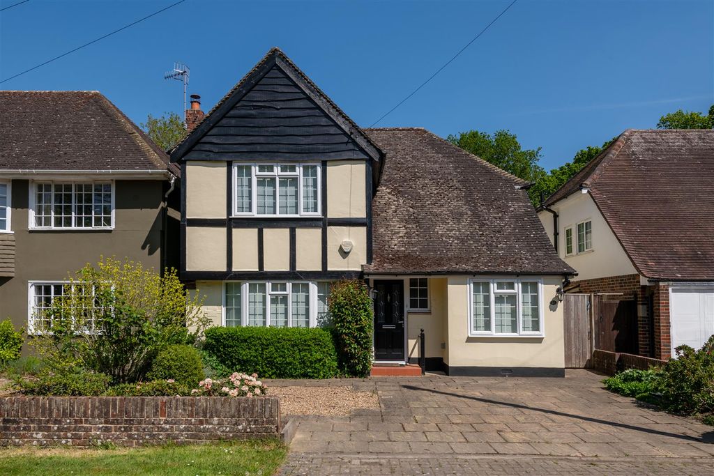 Property photo 1 of 16