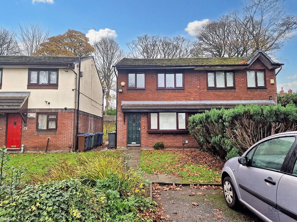 Property photo 2 of 18