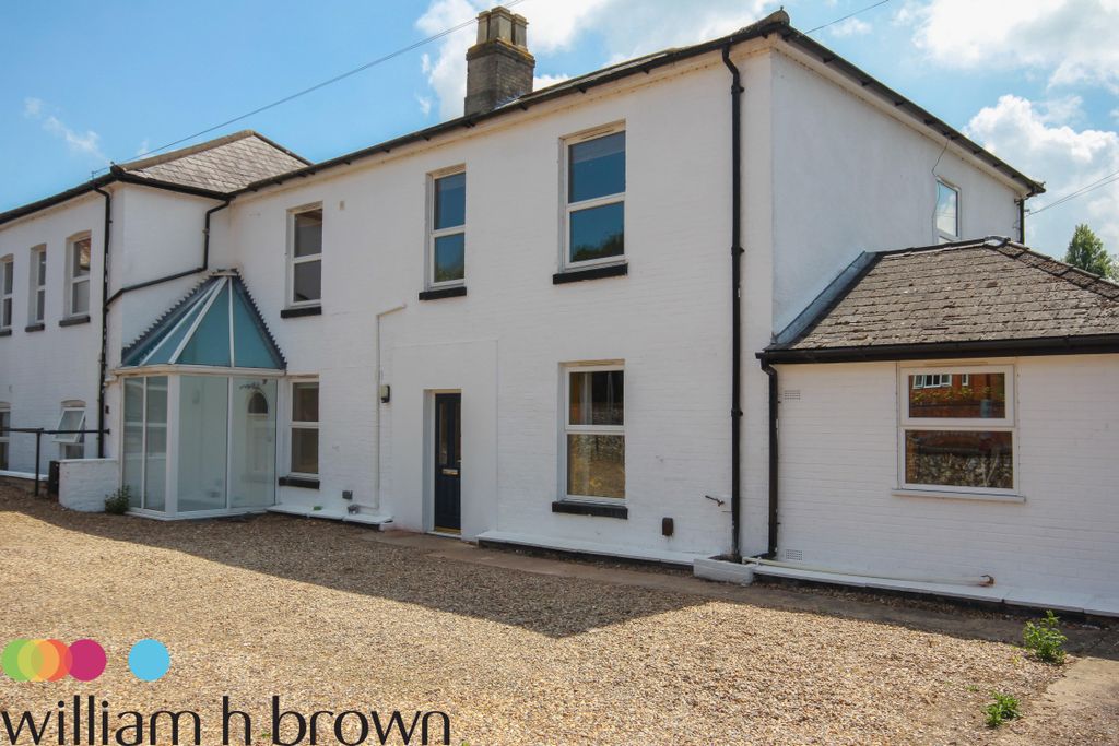 Property photo 1 of 7 Image