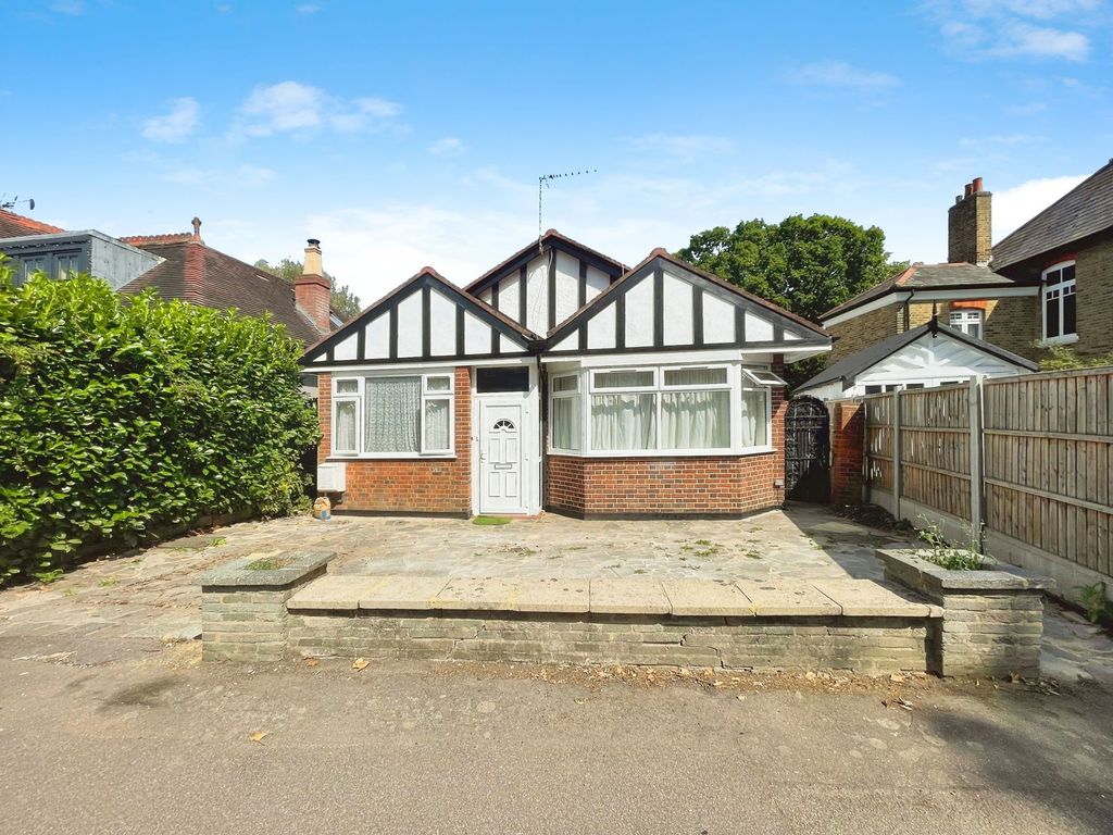 Property photo 1 of 11